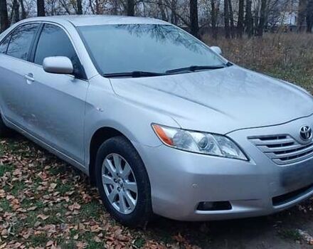 Серый Тойота Камри, объемом двигателя 2.4 л и пробегом 260 тыс. км за 7900 $, фото 2 на Automoto.ua