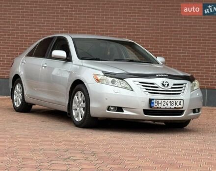 Серый Тойота Камри, объемом двигателя 3.5 л и пробегом 223 тыс. км за 8300 $, фото 3 на Automoto.ua