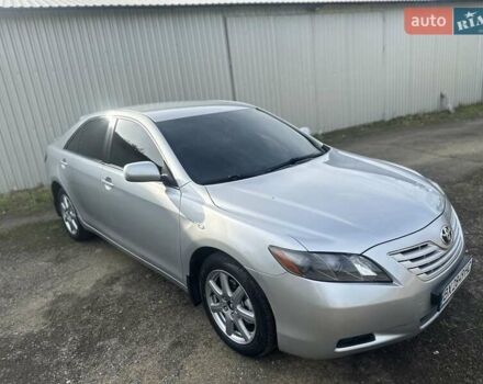 Серый Тойота Камри, объемом двигателя 2.4 л и пробегом 270 тыс. км за 8300 $, фото 8 на Automoto.ua