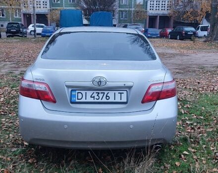 Серый Тойота Камри, объемом двигателя 2.4 л и пробегом 258 тыс. км за 8000 $, фото 6 на Automoto.ua