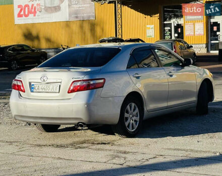 Серый Тойота Камри, объемом двигателя 2.4 л и пробегом 176 тыс. км за 9700 $, фото 7 на Automoto.ua
