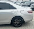 Серый Тойота Камри, объемом двигателя 2.4 л и пробегом 320 тыс. км за 5990 $, фото 5 на Automoto.ua