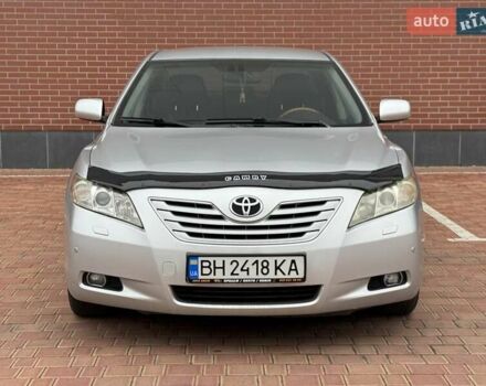 Серый Тойота Камри, объемом двигателя 3.5 л и пробегом 223 тыс. км за 8300 $, фото 1 на Automoto.ua