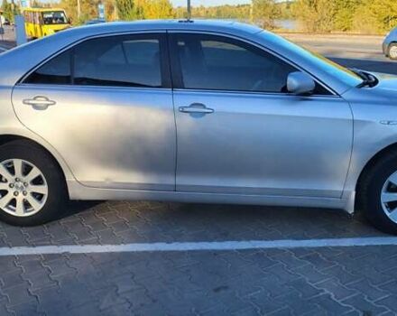 Серый Тойота Камри, объемом двигателя 2.36 л и пробегом 413 тыс. км за 8700 $, фото 3 на Automoto.ua