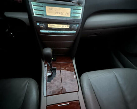 Сірий Тойота Камрі, об'ємом двигуна 3.5 л та пробігом 250 тис. км за 10500 $, фото 14 на Automoto.ua