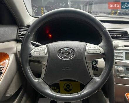 Сірий Тойота Камрі, об'ємом двигуна 3.46 л та пробігом 226 тис. км за 8500 $, фото 15 на Automoto.ua