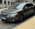 Серый Тойота Камри, объемом двигателя 3.5 л и пробегом 336 тыс. км за 8800 $, фото 1 на Automoto.ua