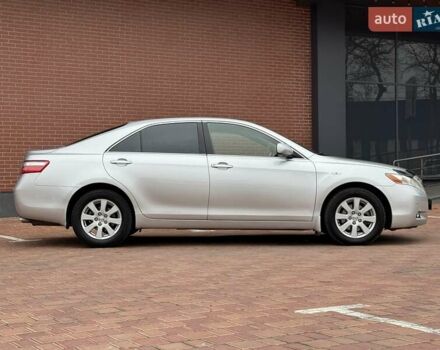 Серый Тойота Камри, объемом двигателя 3.5 л и пробегом 223 тыс. км за 8300 $, фото 11 на Automoto.ua