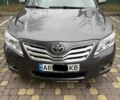 Сірий Тойота Камрі, об'ємом двигуна 2.4 л та пробігом 326 тис. км за 7500 $, фото 1 на Automoto.ua