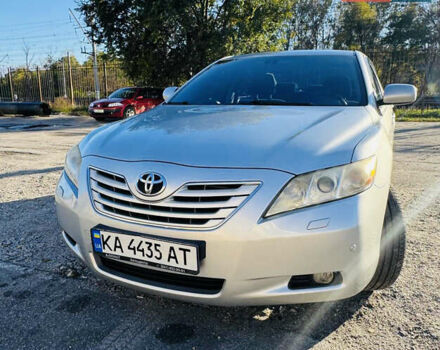 Серый Тойота Камри, объемом двигателя 2.4 л и пробегом 176 тыс. км за 9700 $, фото 9 на Automoto.ua