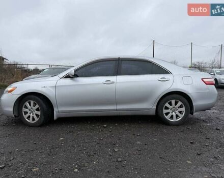 Серый Тойота Камри, объемом двигателя 3.5 л и пробегом 270 тыс. км за 8790 $, фото 3 на Automoto.ua