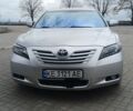 Сірий Тойота Камрі, об'ємом двигуна 2.36 л та пробігом 300 тис. км за 7499 $, фото 1 на Automoto.ua