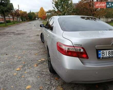 Сірий Тойота Камрі, об'ємом двигуна 2.36 л та пробігом 242 тис. км за 8300 $, фото 2 на Automoto.ua