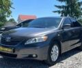 Серый Тойота Камри, объемом двигателя 2.4 л и пробегом 247 тыс. км за 9200 $, фото 2 на Automoto.ua