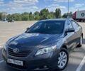 Сірий Тойота Камрі, об'ємом двигуна 2.4 л та пробігом 315 тис. км за 8300 $, фото 1 на Automoto.ua