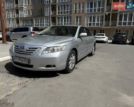 Сірий Тойота Камрі, об'ємом двигуна 2.36 л та пробігом 121 тис. км за 10500 $, фото 9 на Automoto.ua