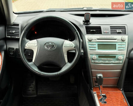 Сірий Тойота Камрі, об'ємом двигуна 2.36 л та пробігом 327 тис. км за 9699 $, фото 17 на Automoto.ua