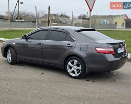 Серый Тойота Камри, объемом двигателя 2.36 л и пробегом 285 тыс. км за 9200 $, фото 20 на Automoto.ua