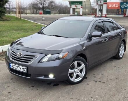 Серый Тойота Камри, объемом двигателя 2.36 л и пробегом 285 тыс. км за 9200 $, фото 15 на Automoto.ua