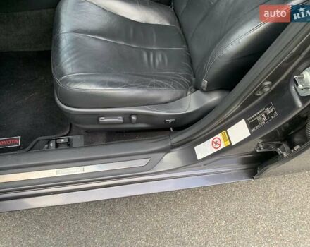 Серый Тойота Камри, объемом двигателя 3.5 л и пробегом 264 тыс. км за 8700 $, фото 24 на Automoto.ua