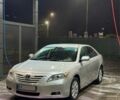 Сірий Тойота Камрі, об'ємом двигуна 0 л та пробігом 202 тис. км за 10400 $, фото 1 на Automoto.ua