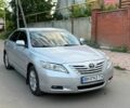 Серый Тойота Камри, объемом двигателя 2.4 л и пробегом 325 тыс. км за 6700 $, фото 1 на Automoto.ua