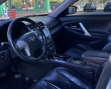 Сірий Тойота Камрі, об'ємом двигуна 2.4 л та пробігом 200 тис. км за 5200 $, фото 7 на Automoto.ua