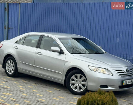 Сірий Тойота Камрі, об'ємом двигуна 2.4 л та пробігом 67 тис. км за 12900 $, фото 4 на Automoto.ua