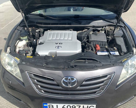 Сірий Тойота Камрі, об'ємом двигуна 3.46 л та пробігом 194 тис. км за 10000 $, фото 4 на Automoto.ua