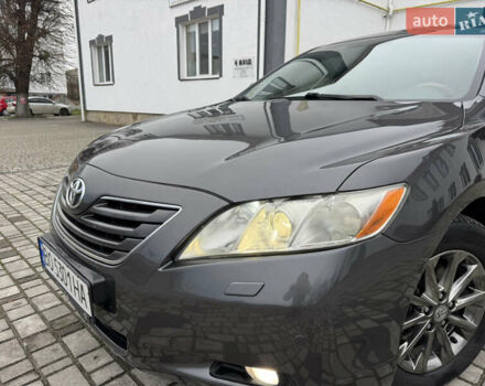 Сірий Тойота Камрі, об'ємом двигуна 3.46 л та пробігом 400 тис. км за 8800 $, фото 1 на Automoto.ua