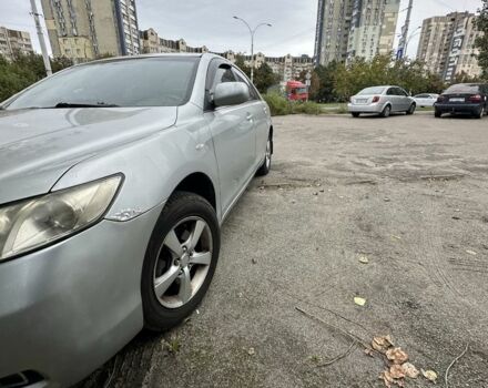 Сірий Тойота Камрі, об'ємом двигуна 2.4 л та пробігом 330 тис. км за 7607 $, фото 10 на Automoto.ua