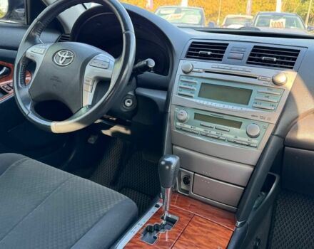 Сірий Тойота Камрі, об'ємом двигуна 2.4 л та пробігом 233 тис. км за 8400 $, фото 13 на Automoto.ua