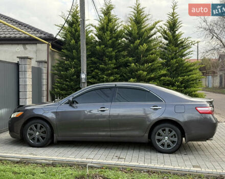 Серый Тойота Камри, объемом двигателя 3.46 л и пробегом 340 тыс. км за 9500 $, фото 7 на Automoto.ua
