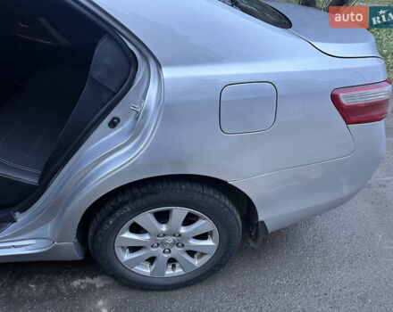 Сірий Тойота Камрі, об'ємом двигуна 2.36 л та пробігом 225 тис. км за 8250 $, фото 10 на Automoto.ua