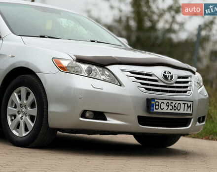 Сірий Тойота Камрі, об'ємом двигуна 2.36 л та пробігом 327 тис. км за 9699 $, фото 9 на Automoto.ua