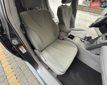 Сірий Тойота Камрі, об'ємом двигуна 2.4 л та пробігом 220 тис. км за 9100 $, фото 59 на Automoto.ua