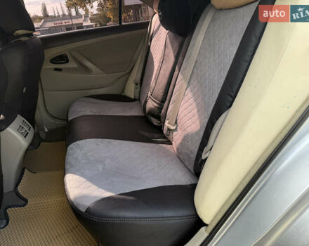 Тойота Камри 2009 в Николаеве на Automoto.ua Серый Тойота Камри, объемом двигателя 2.36 л и пробегом 245 тыс. км за 8200 $, фото 8 на Automoto.ua