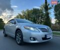 Сірий Тойота Камрі, об'ємом двигуна 2.4 л та пробігом 231 тис. км за 8700 $, фото 1 на Automoto.ua