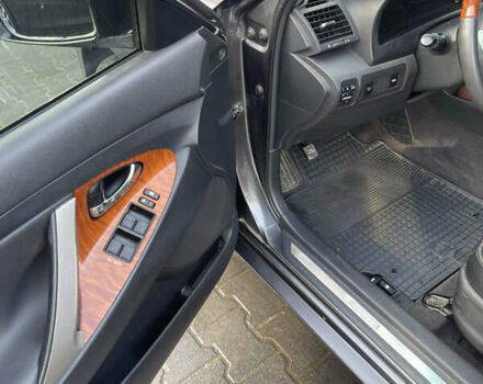 Сірий Тойота Камрі, об'ємом двигуна 3.46 л та пробігом 297 тис. км за 11500 $, фото 11 на Automoto.ua