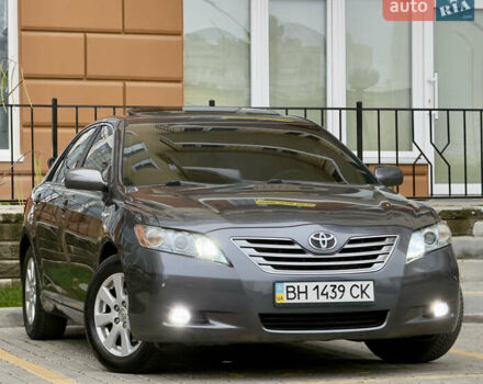 Сірий Тойота Камрі, об'ємом двигуна 2.4 л та пробігом 220 тис. км за 9100 $, фото 19 на Automoto.ua