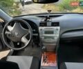 Сірий Тойота Камрі, об'ємом двигуна 2.5 л та пробігом 226 тис. км за 11000 $, фото 10 на Automoto.ua