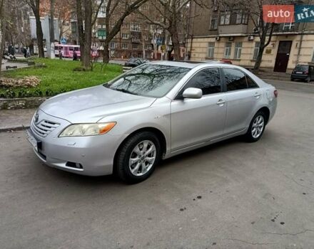 Серый Тойота Камри, объемом двигателя 0 л и пробегом 124 тыс. км за 8500 $, фото 2 на Automoto.ua