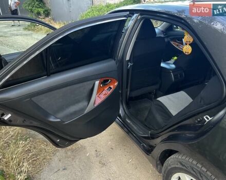 Сірий Тойота Камрі, об'ємом двигуна 2.5 л та пробігом 226 тис. км за 11000 $, фото 7 на Automoto.ua