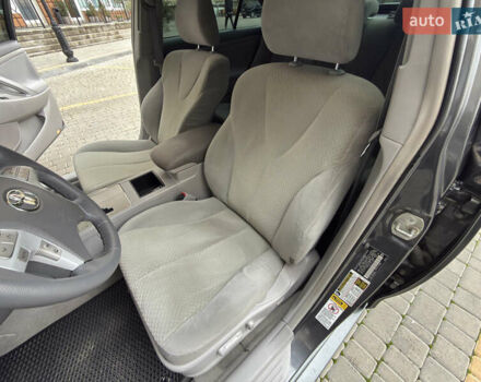 Сірий Тойота Камрі, об'ємом двигуна 2.4 л та пробігом 220 тис. км за 9100 $, фото 64 на Automoto.ua