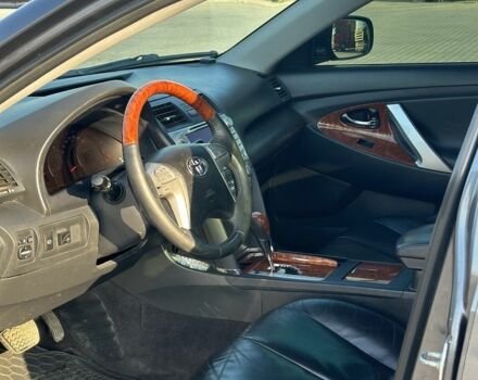 Серый Тойота Камри, объемом двигателя 0.35 л и пробегом 208 тыс. км за 8000 $, фото 5 на Automoto.ua