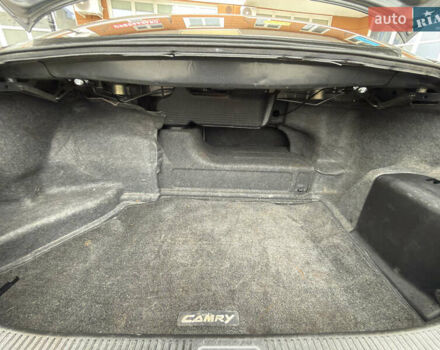 Сірий Тойота Камрі, об'ємом двигуна 2.4 л та пробігом 220 тис. км за 9100 $, фото 42 на Automoto.ua