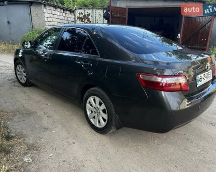 Сірий Тойота Камрі, об'ємом двигуна 2.5 л та пробігом 226 тис. км за 11000 $, фото 2 на Automoto.ua