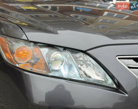 Сірий Тойота Камрі, об'ємом двигуна 2.4 л та пробігом 220 тис. км за 9100 $, фото 24 на Automoto.ua