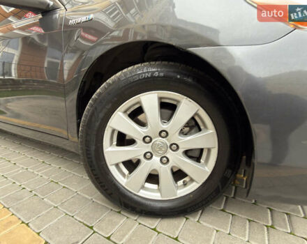 Сірий Тойота Камрі, об'ємом двигуна 2.4 л та пробігом 220 тис. км за 9100 $, фото 27 на Automoto.ua