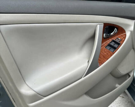 Тойота Камри 2009 в Ровно на Automoto.ua Серый Тойота Камри, объемом двигателя 3.46 л и пробегом 286 тыс. км за 7650 $, фото 19 на Automoto.ua